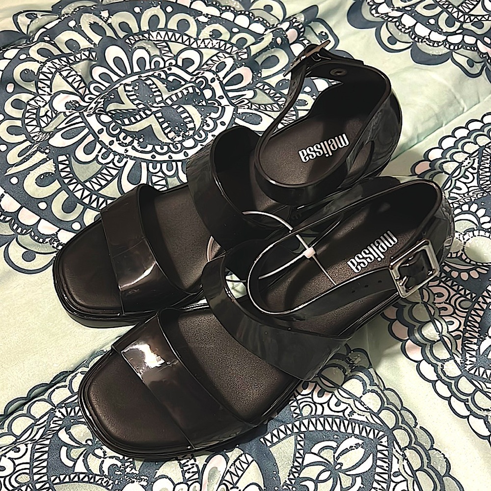 Melissa block-heel shoes, size 6